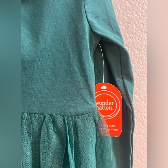 Holiday ๐ Dress ๐ Girls Size S(6-6X) or L(10-12), Green with Tule Shirt, NWT, - Picture 6 of 6